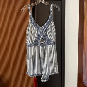 American Eagle Romper Sz LRGE